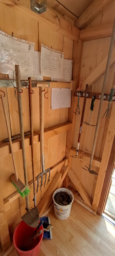 Werkzeuge im Bauwagen