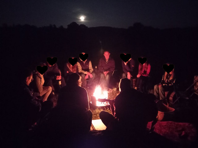 Lagerfeuer zur Vollendung des Bauwagens